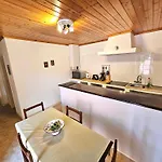 Bed & Breakfast Solar De Lalem Maia (Sao Miguel)