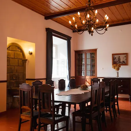 Solar De Lalém Couette-café Maia (Sao Miguel)