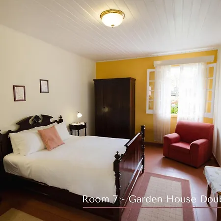 Solar De Lalém Bed & Breakfast 4*