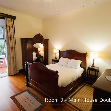 Solar De Lalem Bed and Breakfast Maia (Sao Miguel)