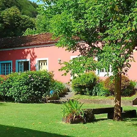 Bed and breakfast Solar De Lalém